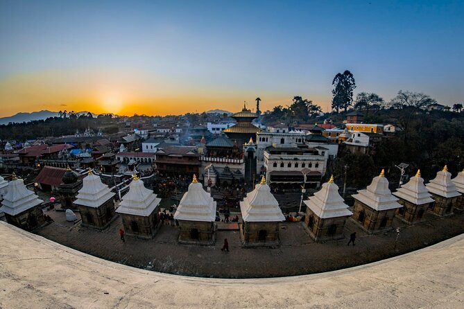 PashupatiNath and BoudhaNath - Private/Small Group - Pashupatinath Temple: Hindu rules, first impressions, and what you can watch from outside