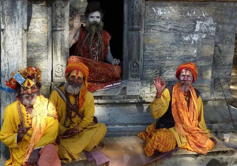 Pashupatinath: Evening tour of temple and Aarati ceremony - Temple entry, transport, and how the guide makes it make sense