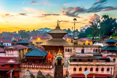 Pashupatinath Temple, Hindu Crematorium and Aarati in-depth Tour