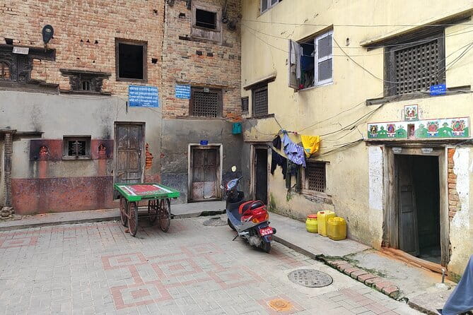 Patan and Bhaktapur Boutique Tour - Pickup, van comfort, and how the day is paced