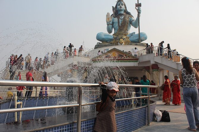 Pokhara: Budget Unguided Tour By Sharing Bus - Stop 5: Gupteswar Gupha Cave and the 140-Meter Depth