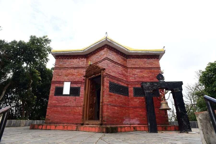 Pokhara Sightseeing By Bus - Day Trip - Gupteshwor Mahadev Cave: a Religious Cave That Feels Like More Than a Photo
