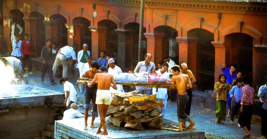 Sacred Kathmandu: Aarati, Cremation Rites & Stupa Serenity - Guide quality makes or breaks this kind of tour