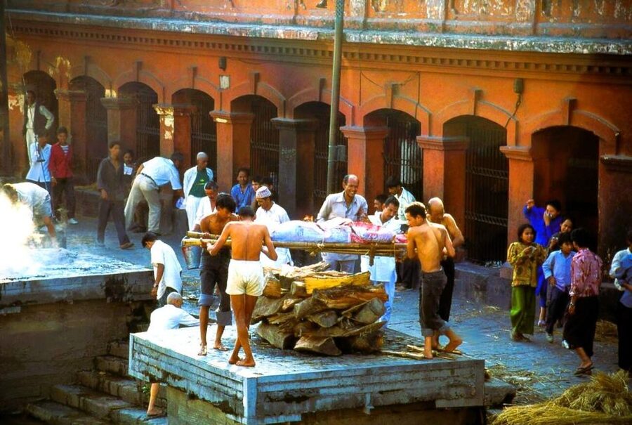Sacred Kathmandu: Aarati, Cremation Rites & Stupa Serenity - Boudhanath Stupa: kora time, prayer wheels, and that steady calm