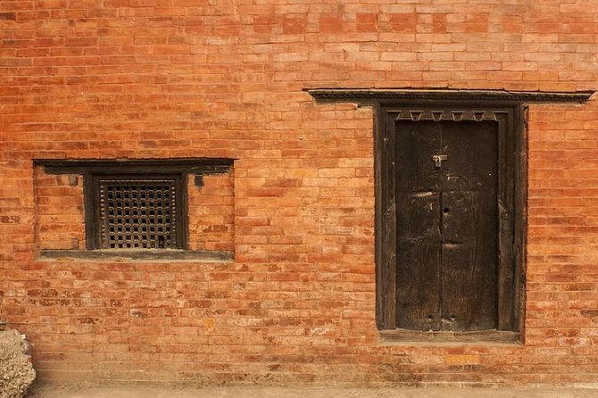 Smells of Kathmandu Walking Day Tour - Indrachowk: The Place That Connects Old Kathmandu to the Usual Routes
