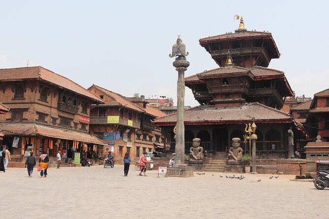 Spirit of Nepal - 10 Days Tour - Day 1 in Kathmandu: airport meet, hotel check-in, and a real start to the valley