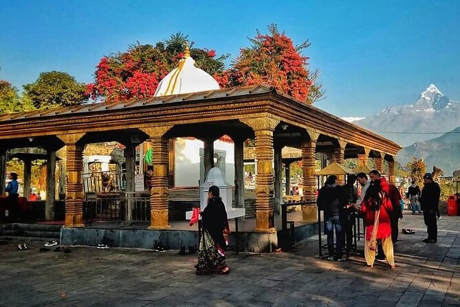 The Best of Pokhara: Full-Day Private Tour with Sarangkot Sunrise - Phewa Tal: finishing with a calm lake stop