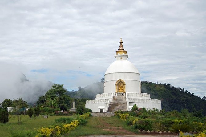 The World Peace Pagoda in Pokhara - Entering the stupa zone, staircases and the best way to pace yourself