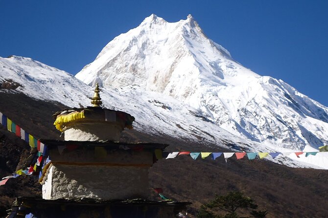 Tsum Valley and Manaslu Trek - Sama village and the rest day: Sherpa culture and close Manaslu views
