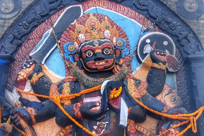 Walking tour of real Kathmandu through back streets. - Meeting at Garden of Dreams, then hitting the real city